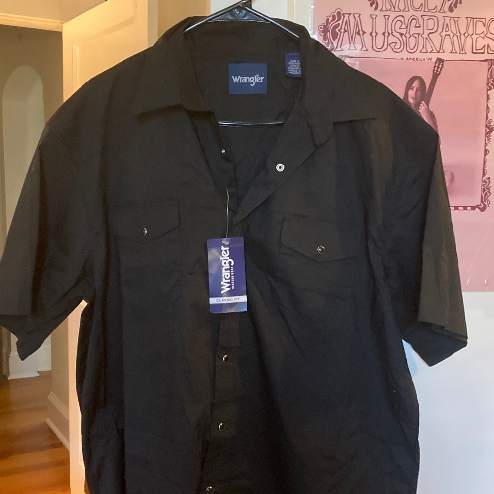 Wrangler Men's Casual Black Button Down Shirt